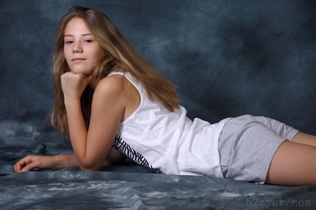 ElonaV精品写真视频第二十二弹